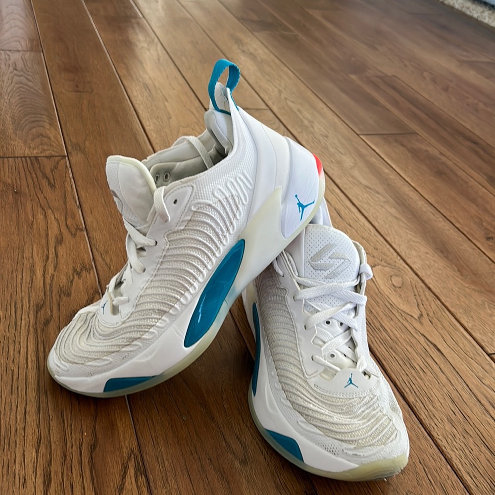 Luke 1 basketball shoes